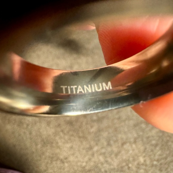 Titanium ring. - Picture 6 of 6
